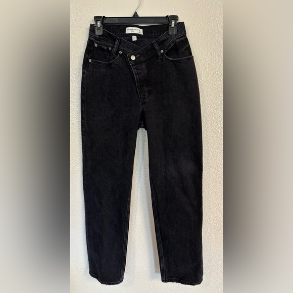 ABERCROMBIE & FITCH The Dad High Rise Jeans in Black - Picture 3 of 8